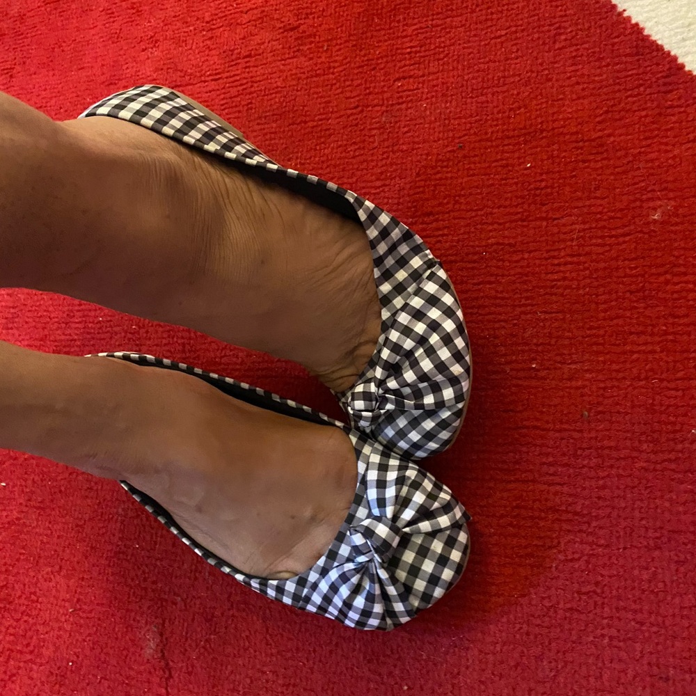 Time and Tru bow tie 🥿